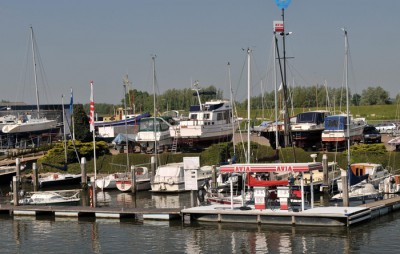 Watersport Service Crezée - Lage Zwaluwe