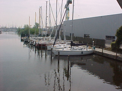 Ligplaats Lemmer buitenhaven direct aan het IJsselmeer