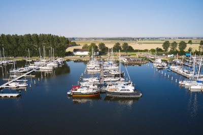 Ligplaats 20 x 6 meter - Jachthaven Waterkant - Dinteloord