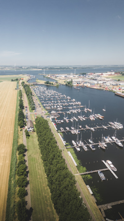 Ligplaats 13 x 5,5 meter - Jachthaven Waterkant - Dinteloord