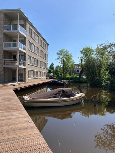 #1 Ligplaats 6,5 x 2,8 meter - Bloementuin - Sassenheim
