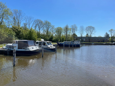 Ligplaats 8 x 2,9 meter - Stichting Recreatiehaven Ried - Ried